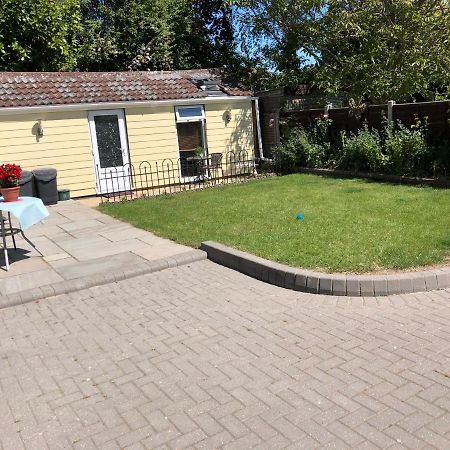 コルチェスターCosy 1 Bed Garden Annexeアパートメント エクステリア 写真